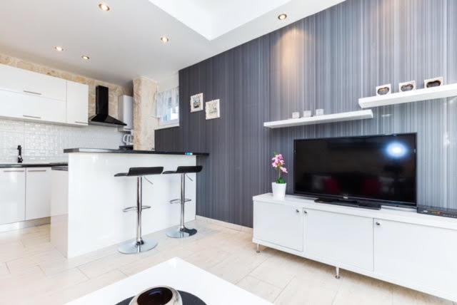 Apartments Elizabeth Biograd Na Moru Εξωτερικό φωτογραφία